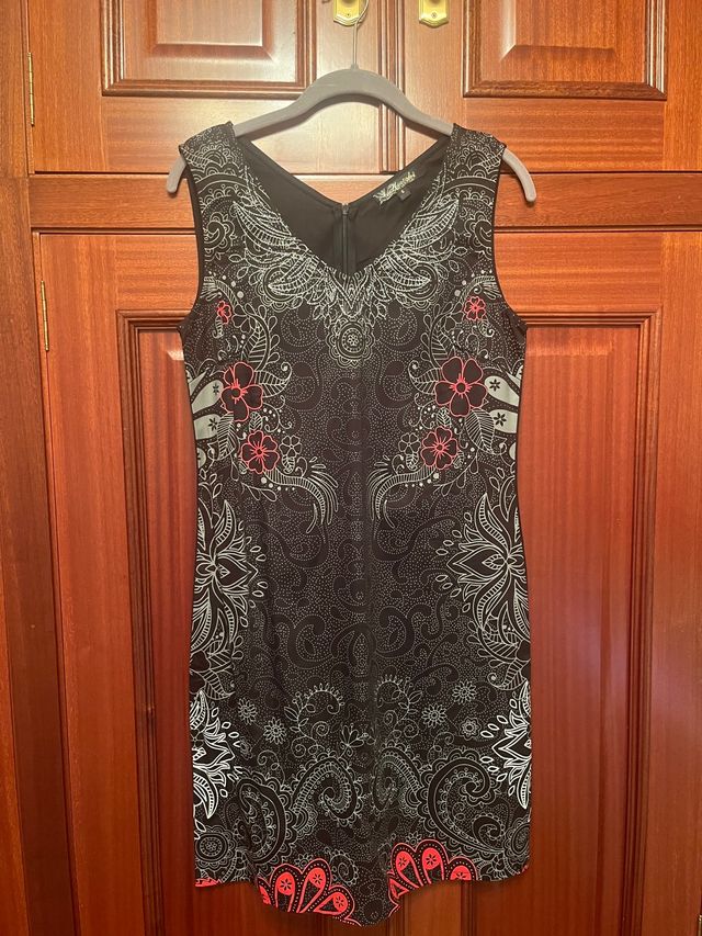 Vestido estampado talla S.
