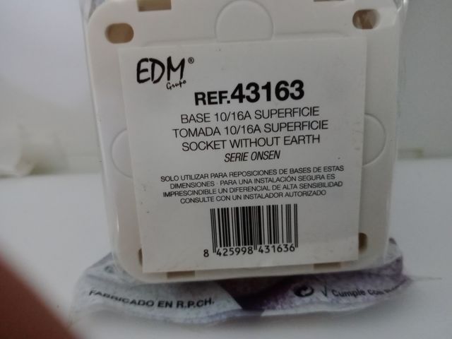 superficie Enchufe Base 10/16A serie Onsen EDM