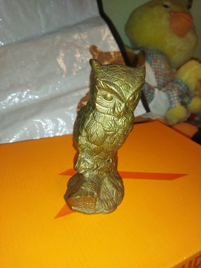 gufo antico e pesante in bronzo