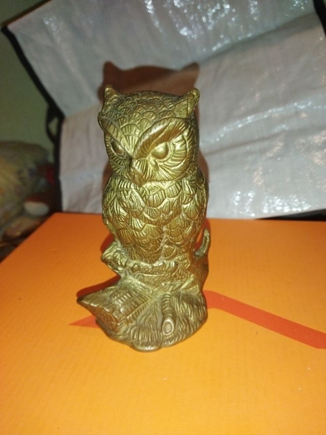 gufo antico e pesante in bronzo