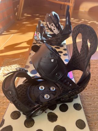 Tabla de Snow y fijaciones Burton