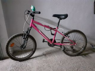 bicicleta en rosa