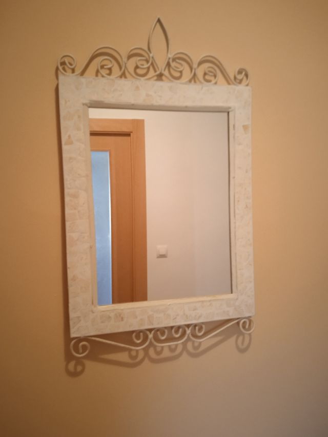 Entradita en forja color marfil