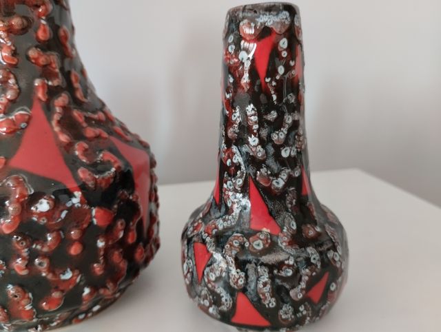 Vasi in ceramica di lava grassa