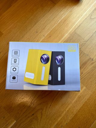Mini proyector cine