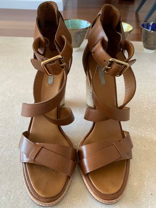 Sandalia tacón Uterqüe 