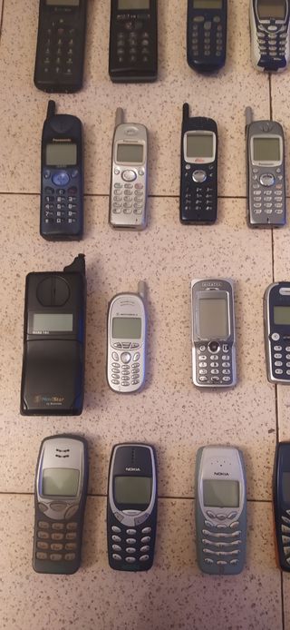 COLECCIÓN MOVILES ANTIGUOS...NOKIA,SIEMENS,ALCATEL