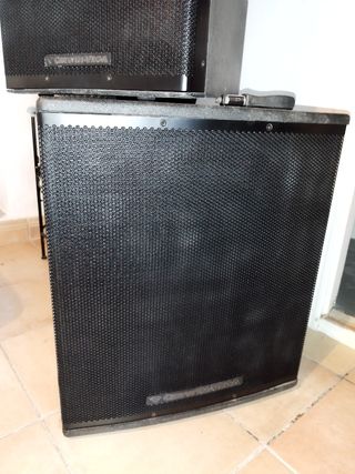 juego de altavoces activos cerwin vega