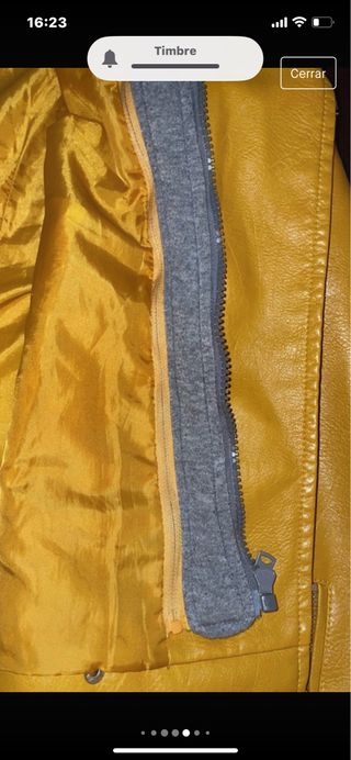 Cazadora poli piel amarilla