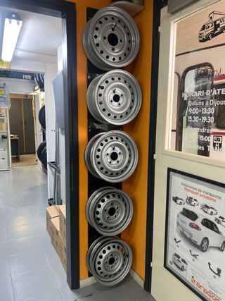 Tienda y taller de Caravaning