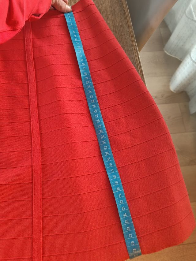 falda roja Guess marciano