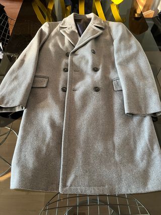 Abrigo de Lana gris talla 50 y marca Caramelo