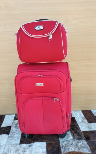 Maleta cabina 10 kgs + neceser 39,99€