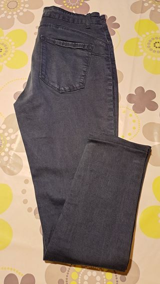 Pantalón pitillo azul oscuro