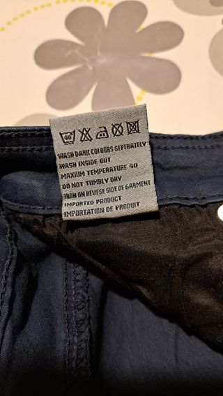 Pantalón pitillo azul oscuro