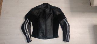 chaqueta moto cuero Yamaha MT