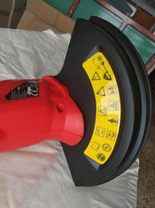 Decespugliatore tagliaerba elettrico