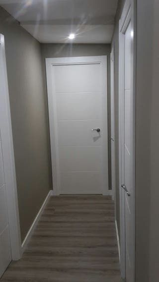 MONTADOR PARQUET LAMINADO SINTETICO.