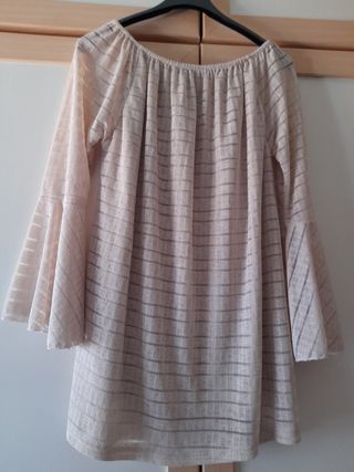 Blusa de mujer fluida