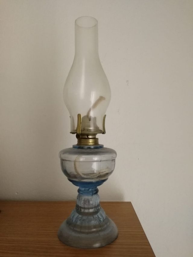 antica lampada ad olio