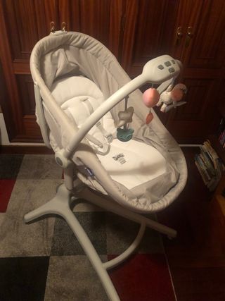 Baby HUG 4 en 1 CHICCO