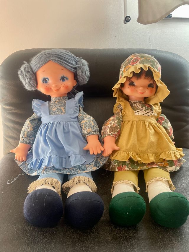Muñecas Poliana y Rosalina de Famosa años 70