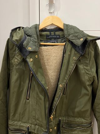 Parka verde Zara