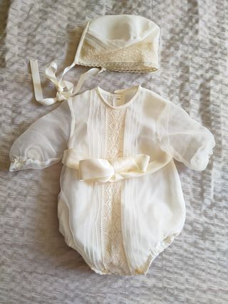 Traje de bebé para bautizo y ceremonias