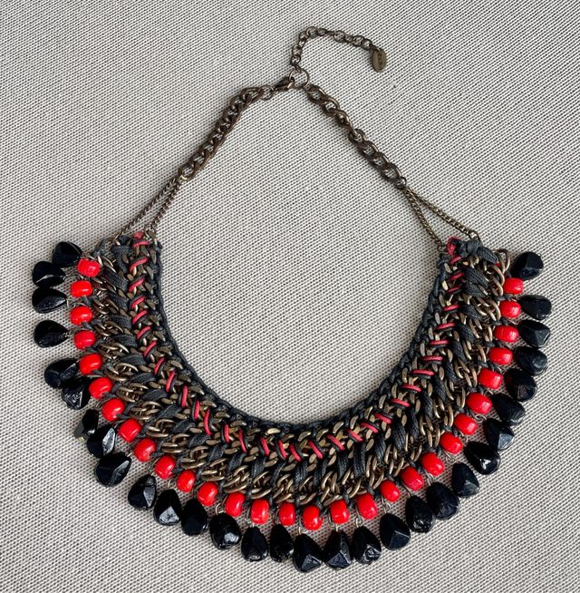 Collar de piedras 3€/ud
