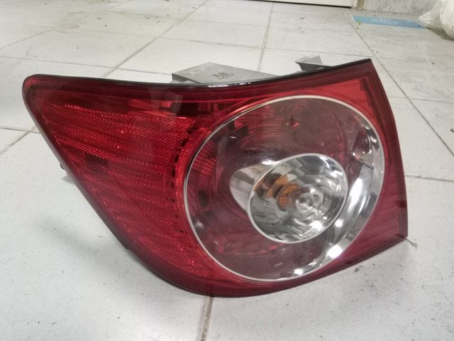 piloto trasero izquierdo epica