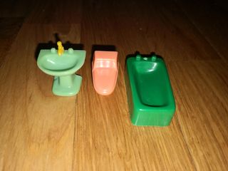 Muebles casa muñecas