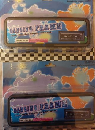 MARCO PARA RADIO CD DE COCHE ILUMINACIÓN AZUL