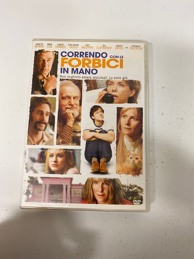 Correndo con le forbici in mano