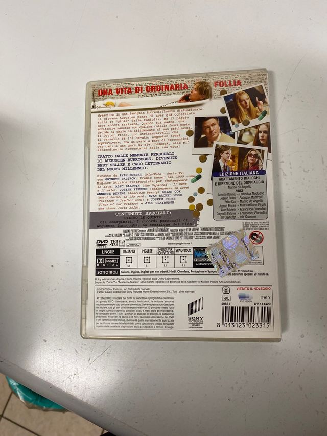 Correndo con le forbici in mano