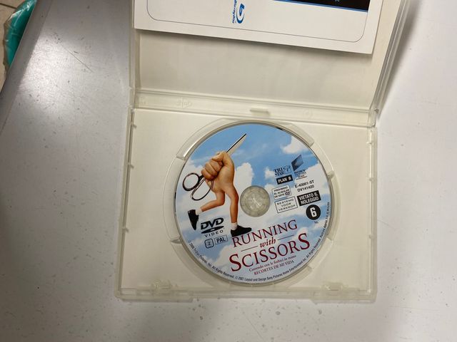 Correndo con le forbici in mano
