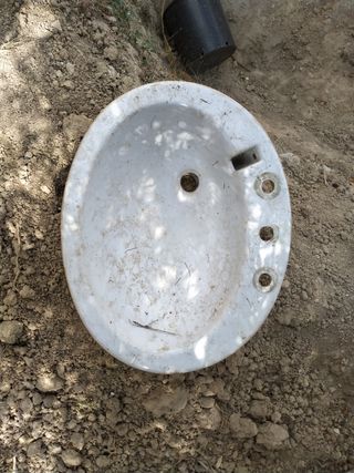 Lavabo con grifo VALADARES.