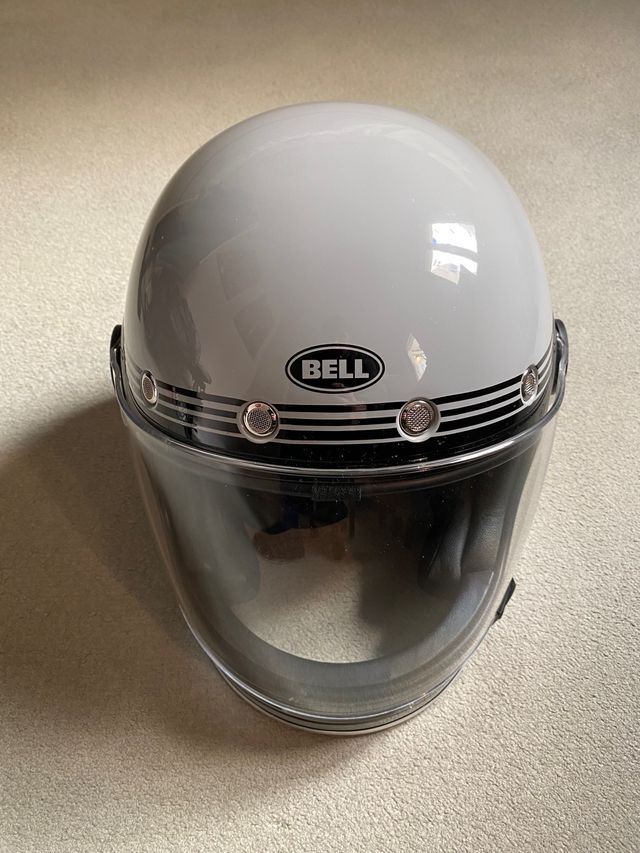Casco Bell Bullitt XL de segunda mano por 180 EUR en Madrid en WALLAPOP