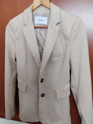 Americana Beige