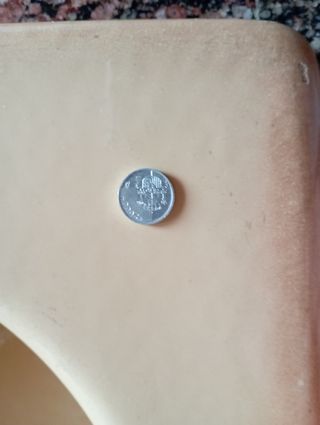 CUARENTA Y CUATRO MONEDAS DE 5 PESETAS UNA DE 25