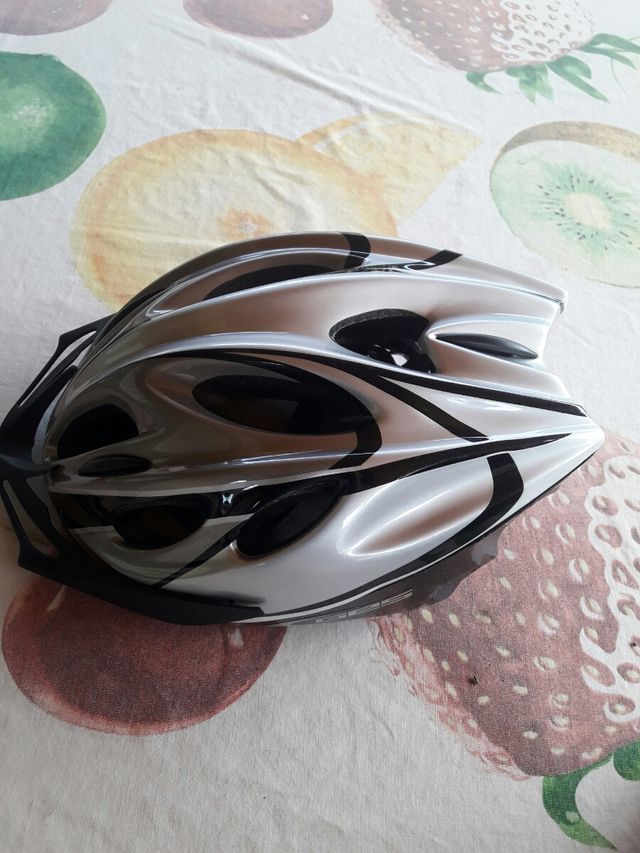 Casco para bicicleta Marca Ges