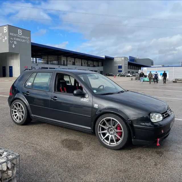 Aletines +3cm Vw Golf mk4 nuevos de plastico ABS .