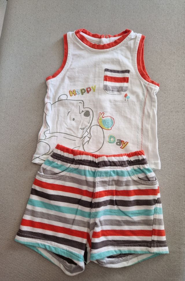 Conjunto bebé pantalón y camiseta