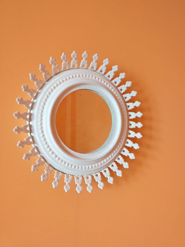 Espejo redondo de 54 cms. de diametro, color gris