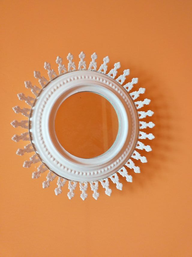 Espejo redondo de 54 cms. de diametro, color gris