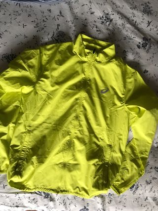 Chaqueta cortavientos ASICS Talla M