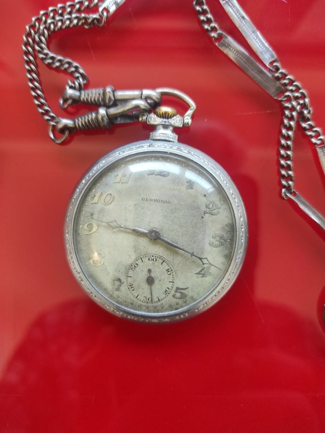 Reloj de bolsillo funcionando