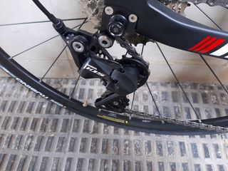 MENDIZ F8 T.M Sh 105 disc Mavic Aksium NUEVA