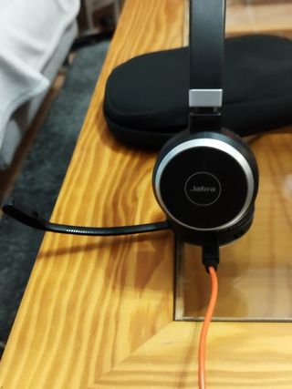 Cuffie wireless stereo on-ear certificate