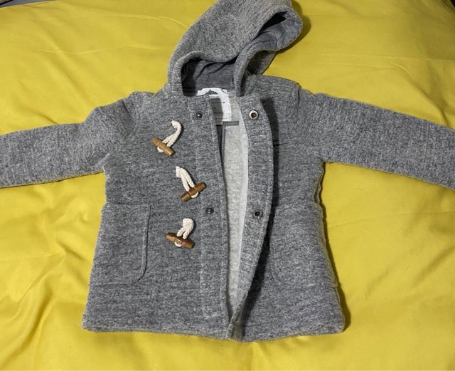 Abrigo bebé talla 6 meses