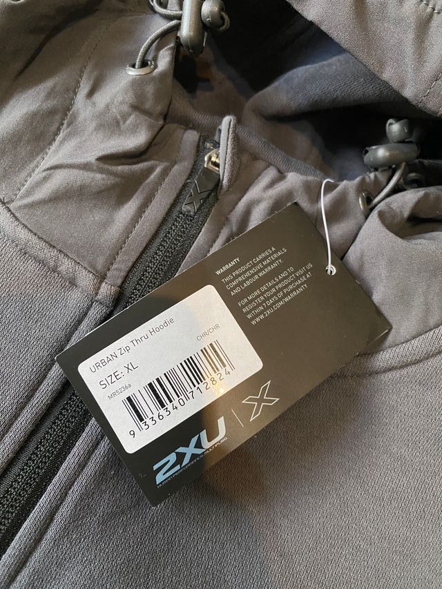 Chaqueta 2XU nueva hombre XL